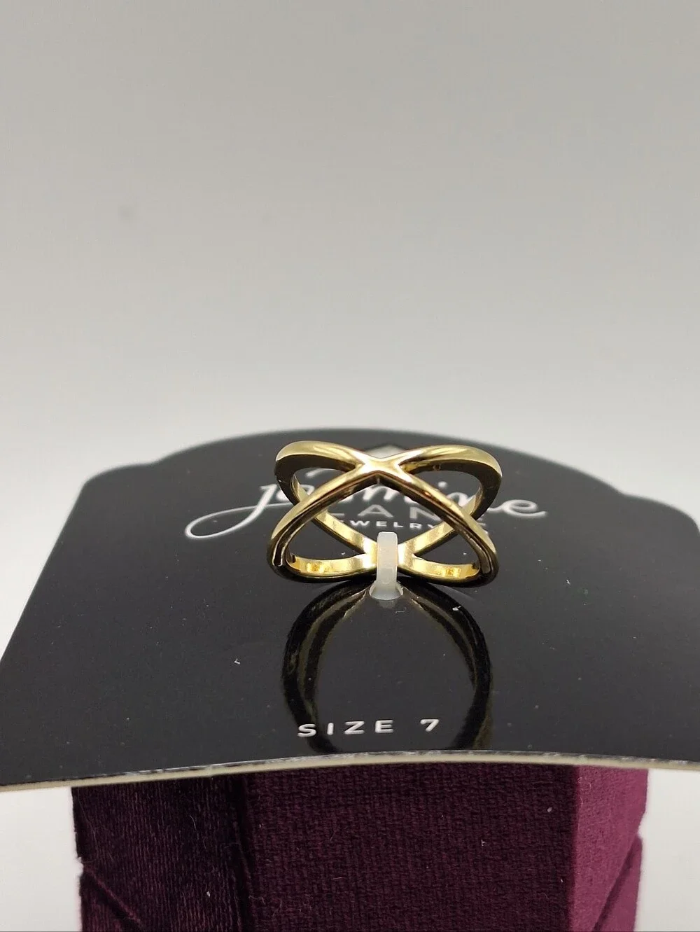 Jasmine polished gold